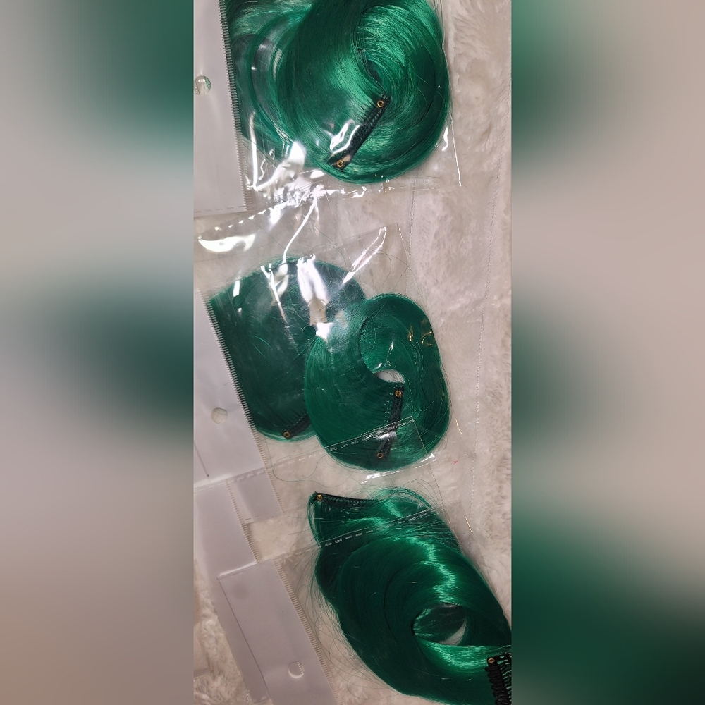 Emerald Green Hair Extensions By Feshfen, 5 Clips 22" Long - Picture 4 of 8
